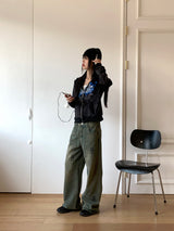 Pale hip lettering washed wide denim pants