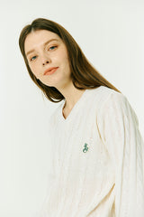 マークVネックケーブルニットセーター/RCH mark v neck cable knit sweater Ivory