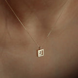 14K ゴールドイニシャルネックレス