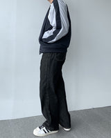 ストレートブラックデニムパンツ