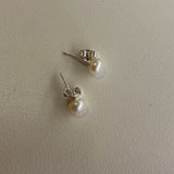 フレッシュウォーターパールピアス / fresh water pearl piercing