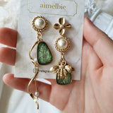 ザビーアンドザフレッシュグリーンガーデンピアス / The Bee and the Fresh Green Garden Piercing