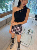 アンフッテドストラップノースリーブトップ