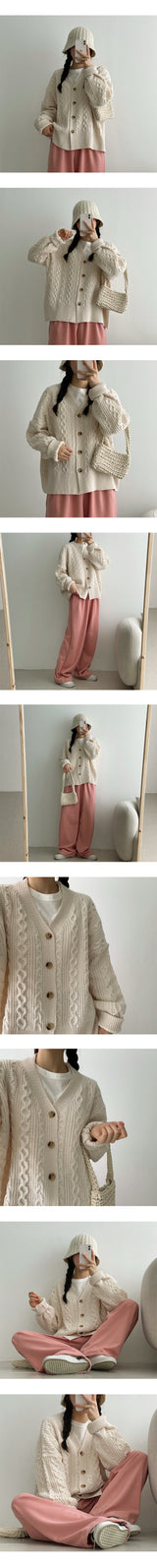 ネードボクシーツイストニットカーディガン / Nade Boxy Twisted Knitted Cardigan