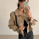 [Bellide made/Modal 37%] Waist-Emphasizing  side shirring U-neck T-shirt