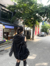 オフショルダースリットウィンドアノラックパーカー / shoulder slit wind anorak hood