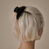 ユージュアル ロゴ ヘアクリップ