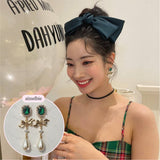 Emerald Royal Ribbon Piercing (TWICE Dahyun Piercing)