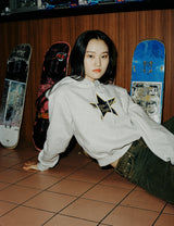 スターロゴクロップドフーディー / STAR LOGO CROPPED HOODIE LIGHT GREY(CV2CFFM401A)
