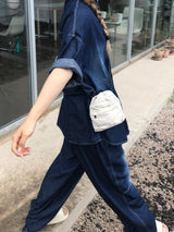 Rumbling mini bag