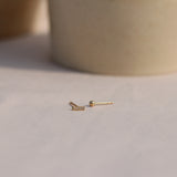 14Kゴールドキュービックバーミニピアス/14K gold cubic bar mini earring (silicone clutch)