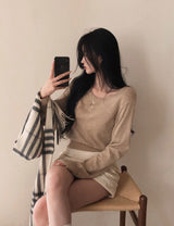 [BELLIDE MADE] Soft button long-sleeve knitwear