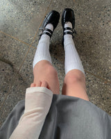 Ribbon strap shoes