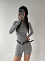 Two-piece ribbed slim pants (Belt included)
