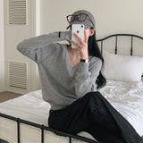 [Bellide made] Soft loose V-neck knitwear