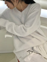 Bright V neck knit