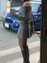グレースオフショルダーニット