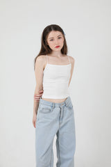 バックスリットクロップスリーブレス / Back Slit Crop Sleeveless White