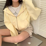 エンブロイダリー２wayフーディジップアップ