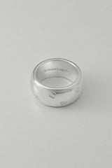 Symbol pattern bold ring