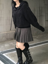 Aki Checkered Pleats Skirt