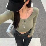 エンブロイダリーリブドUネックロングスリーブTシャツ