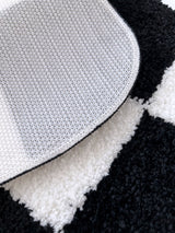 Curvy checkerboard mini rug - Black