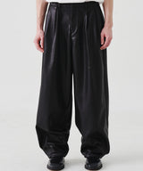 COATED OVERSIZED WIDE PANTS (BLACK)
