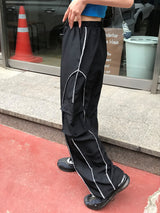 サイレントトラックパンツ