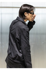 オブリークインバーティドプリーツブルゾン/OBLIQUE INVERTED PLEAT BLOUSON